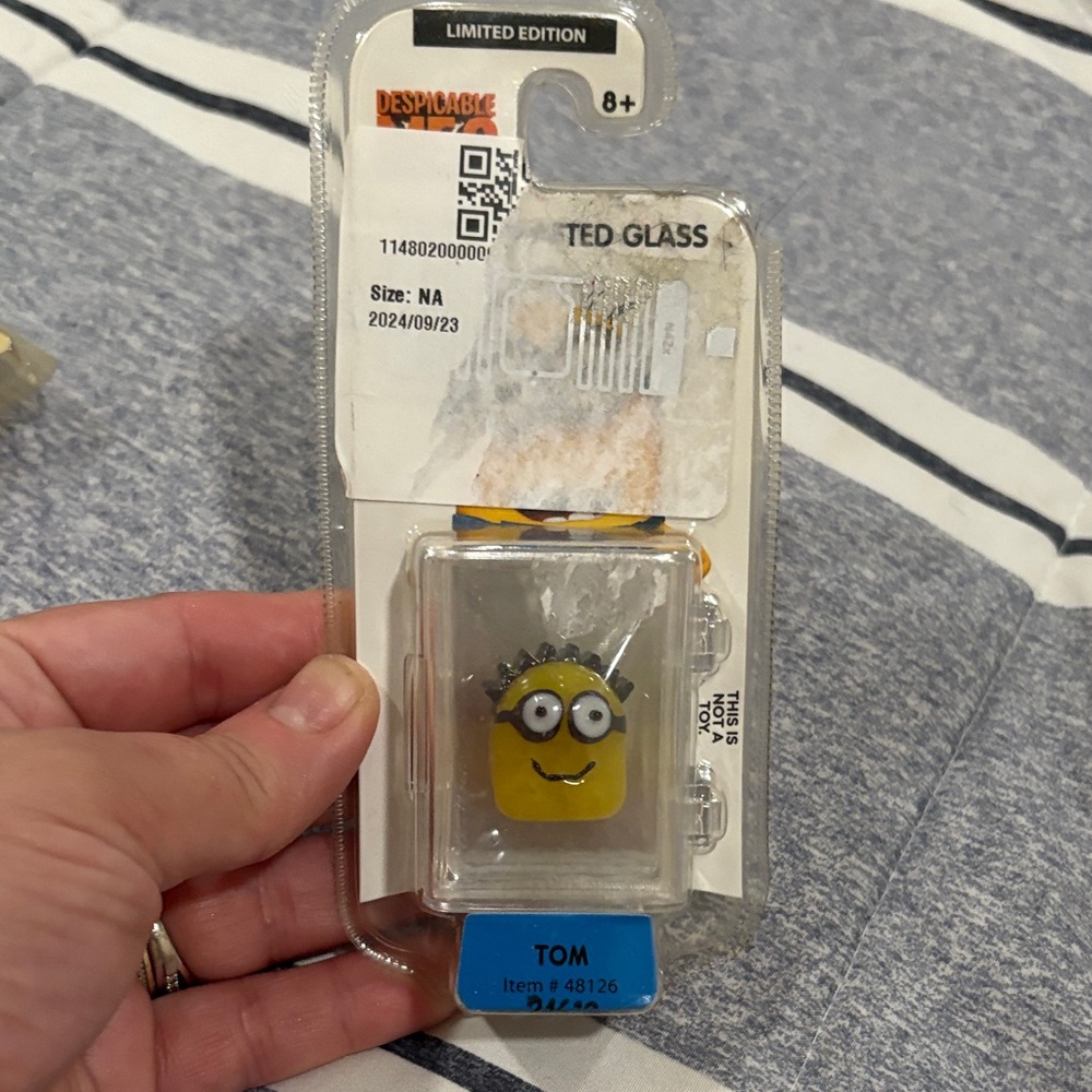 Despicable Me 2 Glassworld Minion Hand Crafted Glass